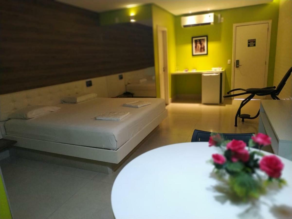 Vegas Motel Imperatriz Eksteriør billede