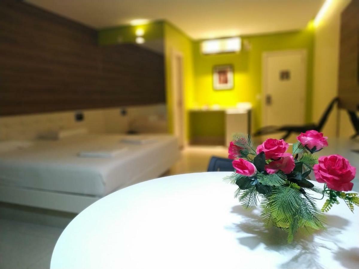Vegas Motel Imperatriz Eksteriør billede