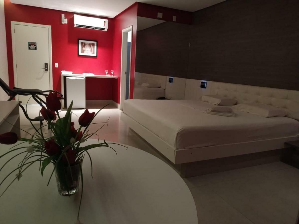 Vegas Motel Imperatriz Eksteriør billede