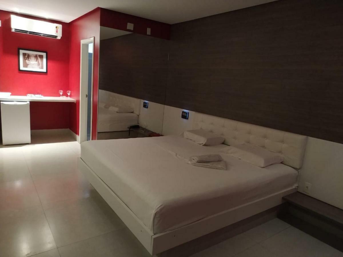 Vegas Motel Imperatriz Eksteriør billede